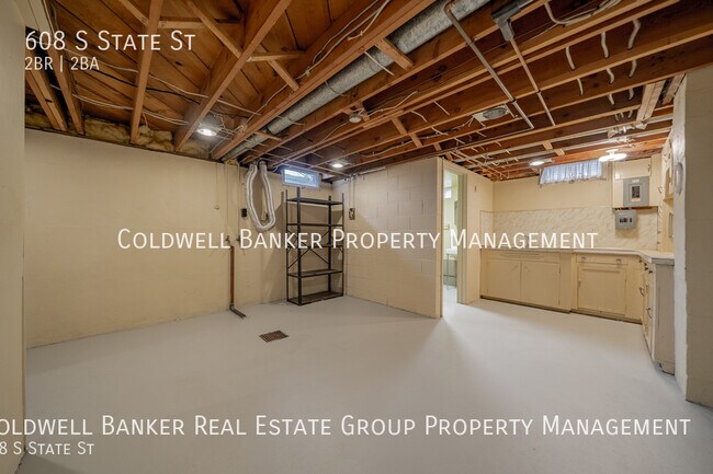 Building Photo - 608 S State St