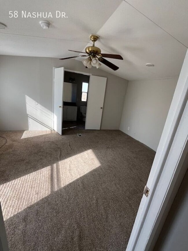 Building Photo - 58 Nashua Dr