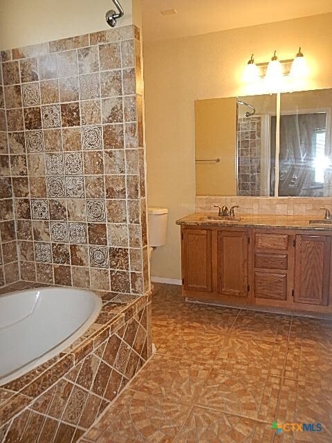 Building Photo - 5011 White Rock Dr