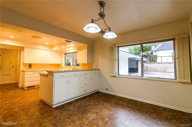 Building Photo - 3 br, 2.5 bath House - 1510 Virginia Ave