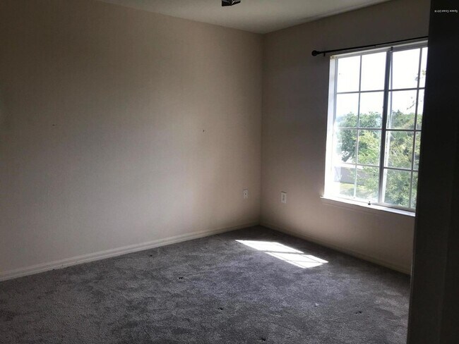 Building Photo - 3532 D'Avinci Way