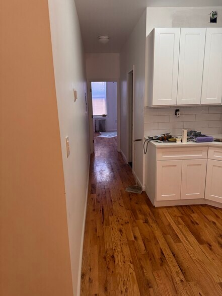 Building Photo - 686 Woodward Ave