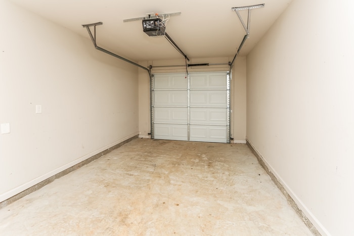 Building Photo - 5205 Tew Ln SW
