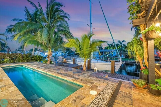 Building Photo - 1200 Guava Isle
