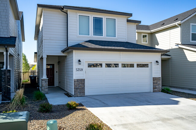 Building Photo - 5359 S Redeken Pl