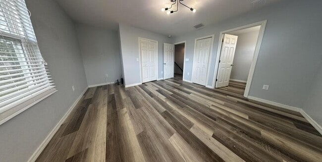 Building Photo - 7031 White Treetop Pl