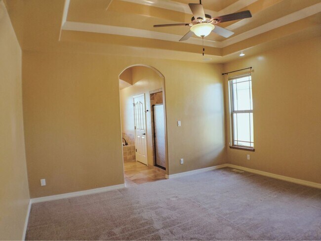 Building Photo - 303 Belden Ct