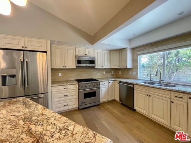 Building Photo - 1080 Finrod Ct