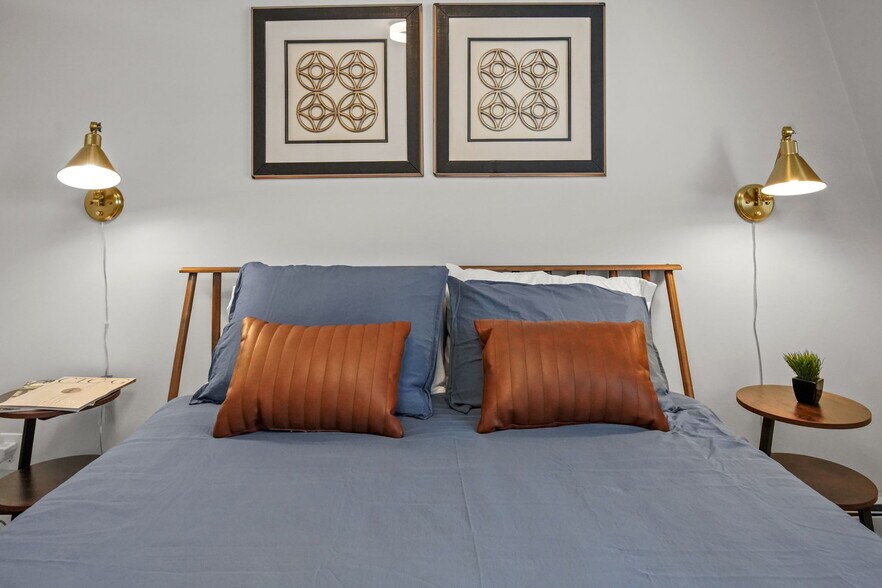 Building Photo - 22 Bonazzo Dr