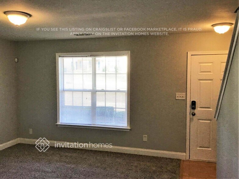 Building Photo - 407 Mooseberry Ln