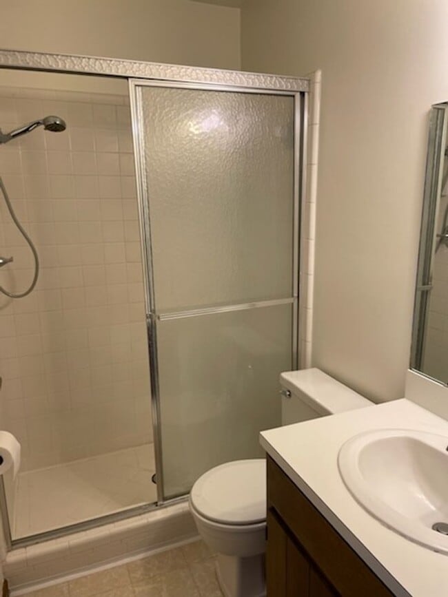 Building Photo - SINGLE FAMILY HOME