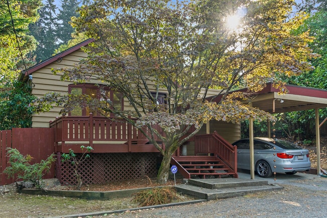 Building Photo - 2319 N 145th St