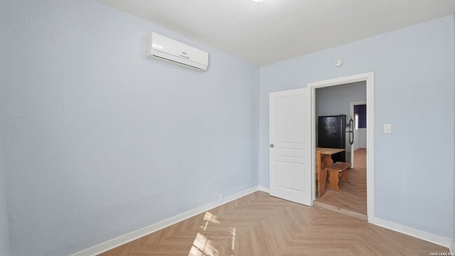 Building Photo - 234 Princeton Ave