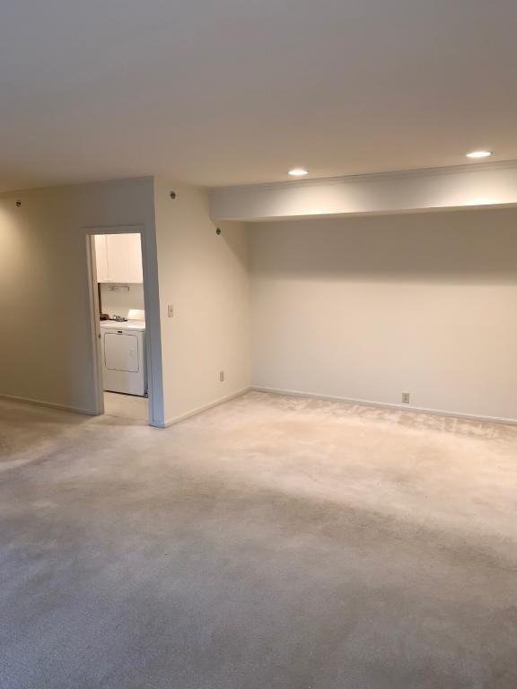 Building Photo - 6 Bandon Court, Unit 202