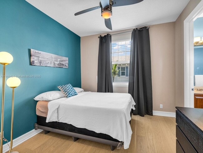 Building Photo - 2249 NE 9th Ave