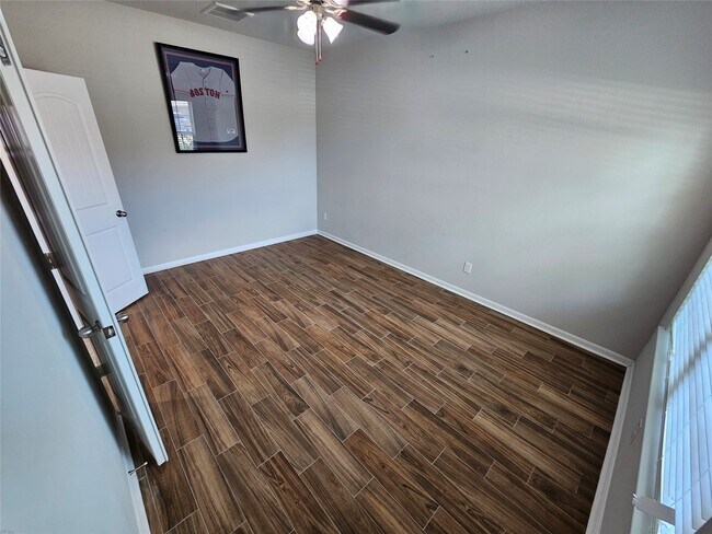 Building Photo - 1608 Groce Ln