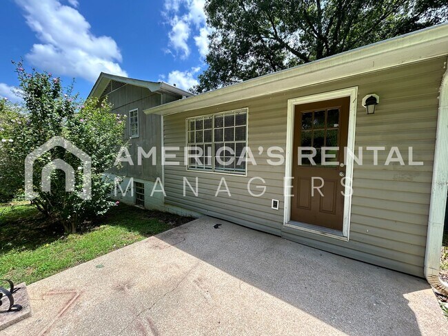 Building Photo - MOVE IN SPECIAL!!! - Home for rent in Pinson! Available to View Now! Sign a 13-month lease by 7/3...