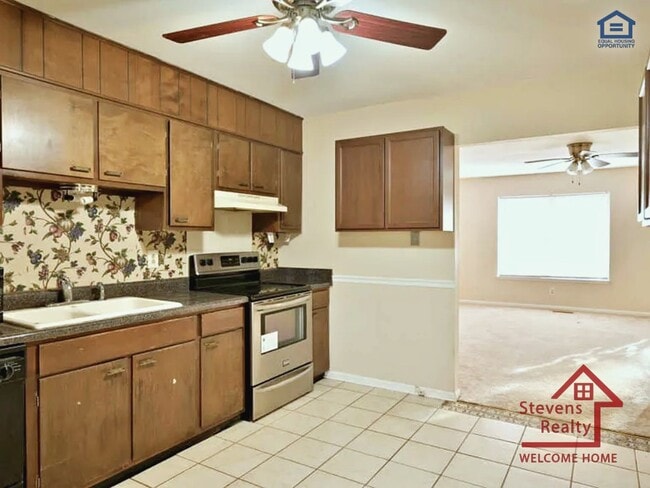 Building Photo - 4175 Willard Dr