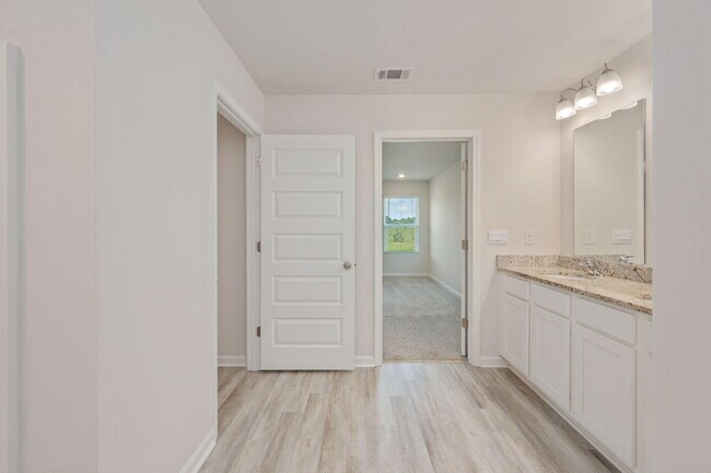 Building Photo - 5092 Gaineswood Dr