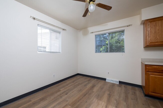 Building Photo - RoS - 01 - Jackson St