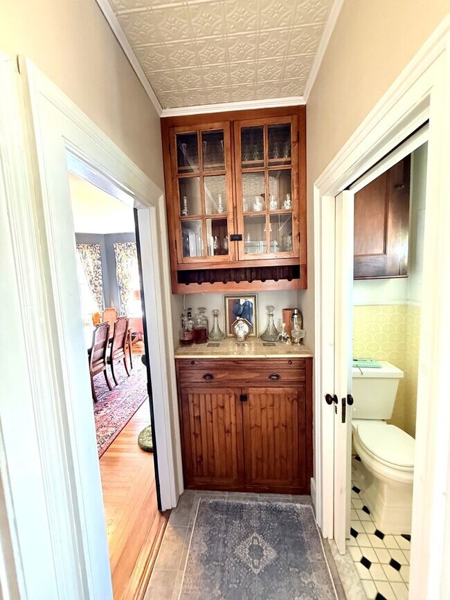 Building Photo - Tranquility on Oxford