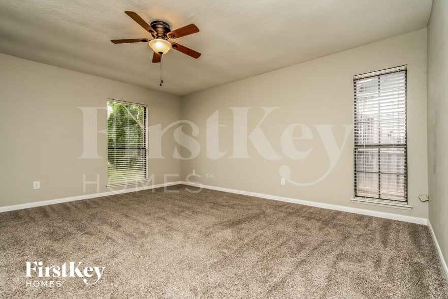Building Photo - 5276 Sherman Dr