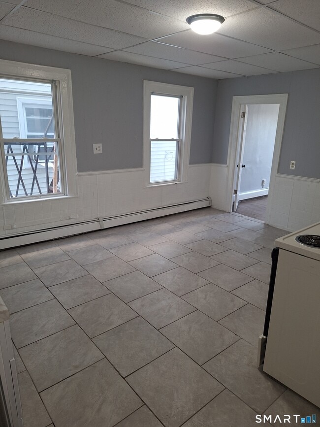 Building Photo - 199 Saltonstall Ave