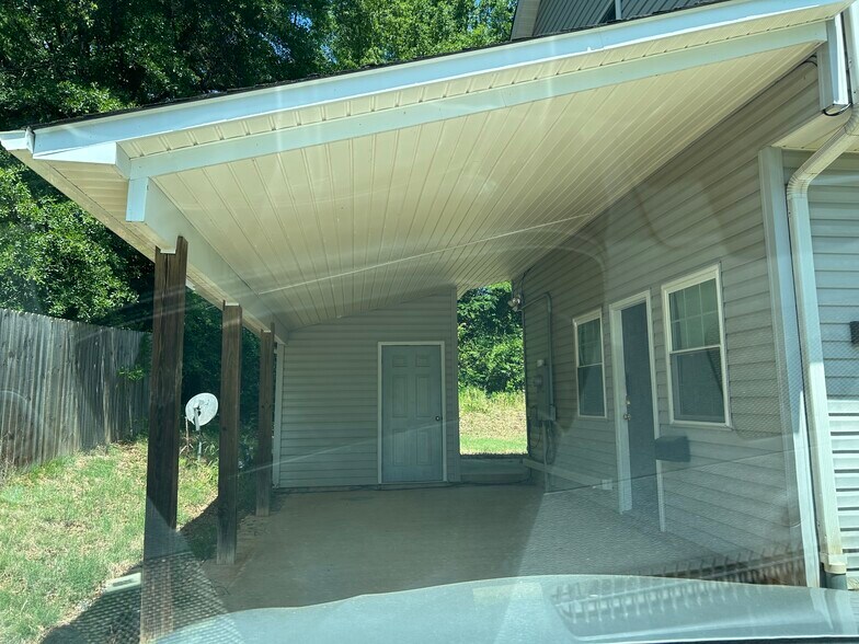 Building Photo - 124 Swinton Dr