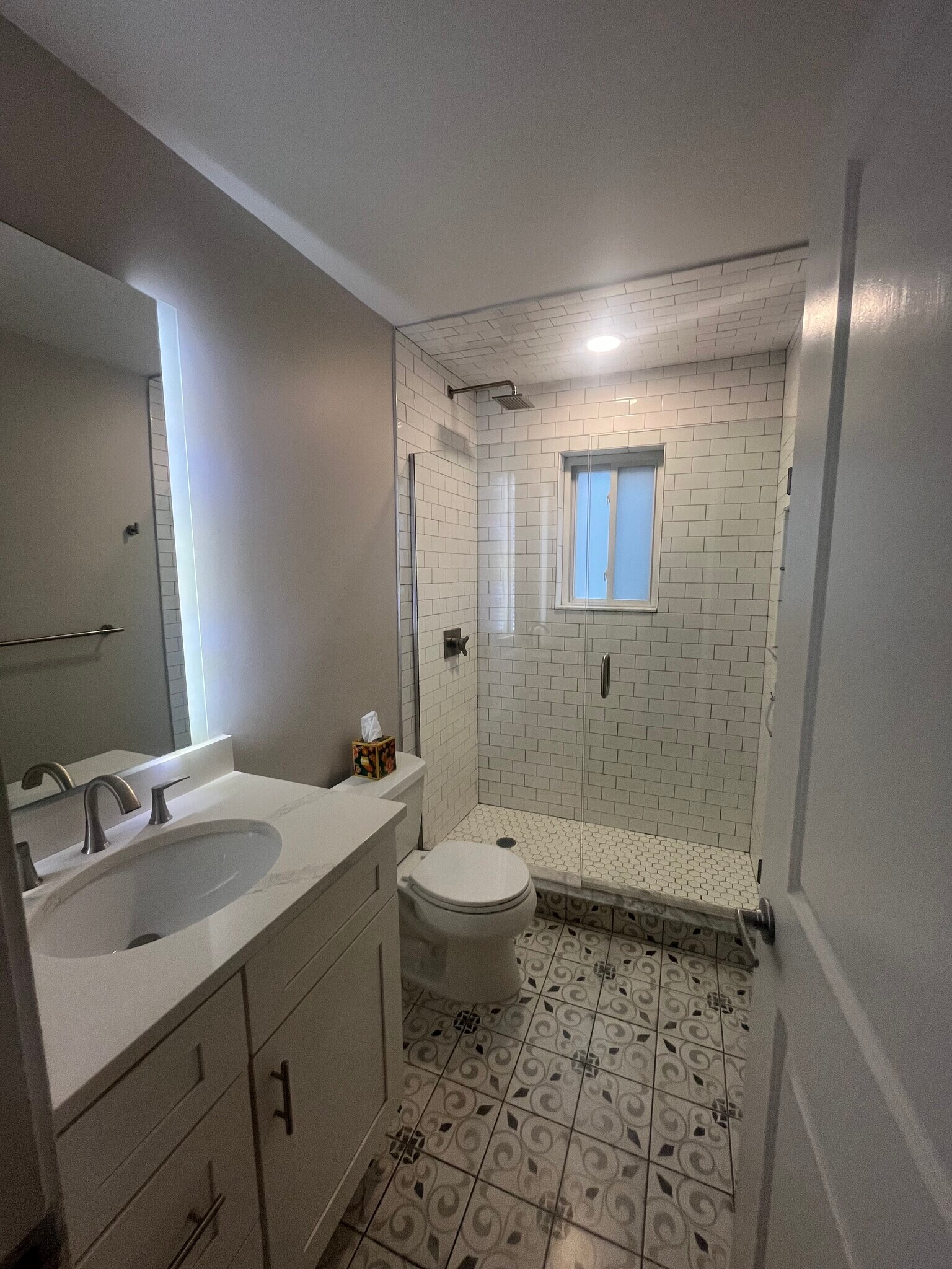 Building Photo - 1709 E 14 Mile Rd