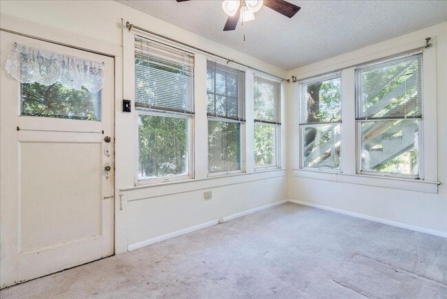 Building Photo - 1103 W 22nd St