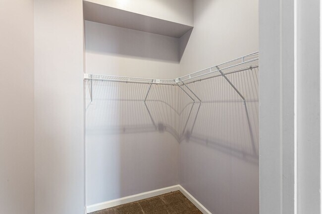 Building Photo - 2355 E York St