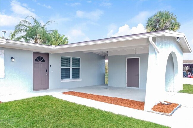 Building Photo - 7130 Chaucer Ln