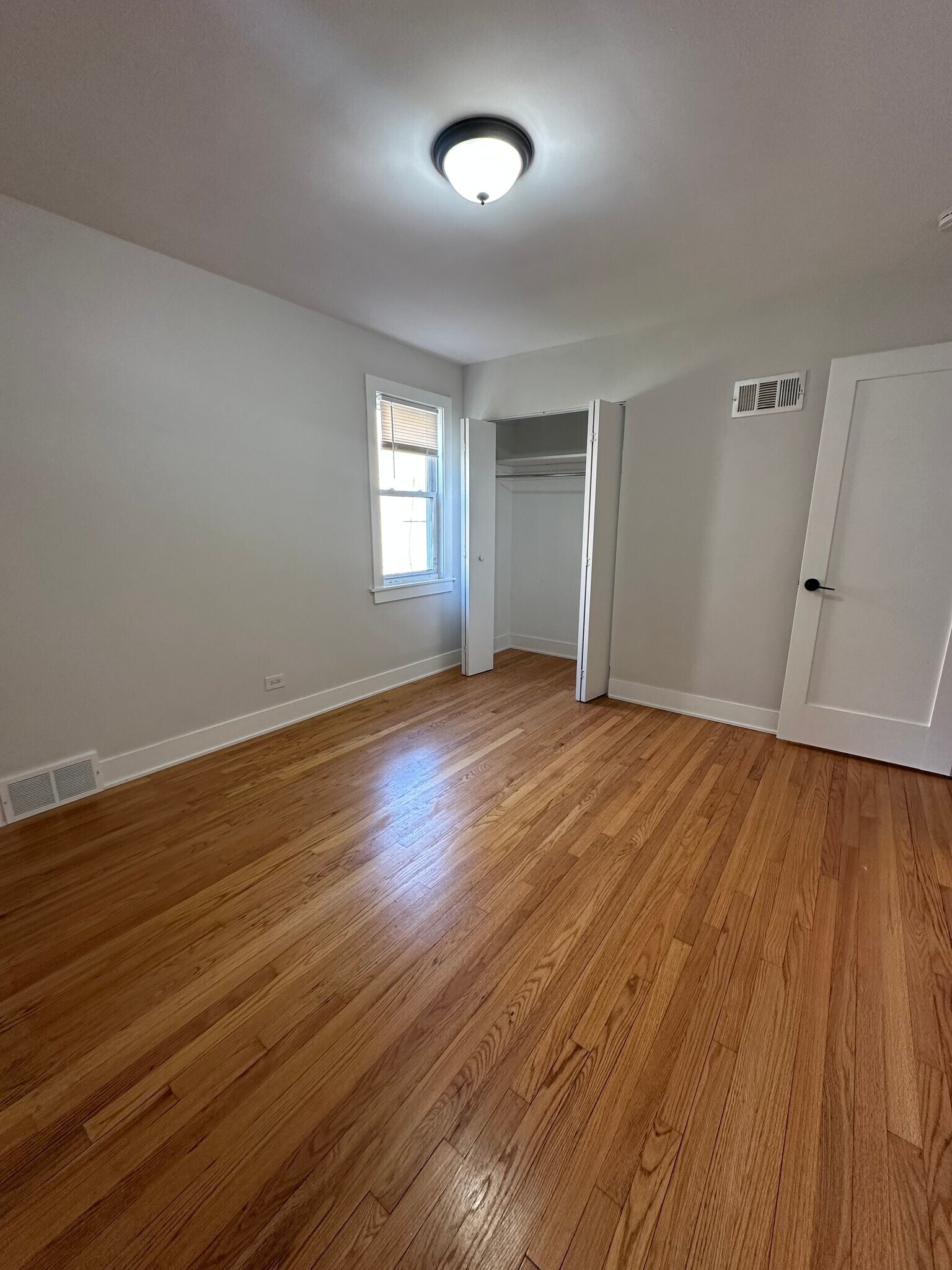 Building Photo - 8918 Lavergne Ave
