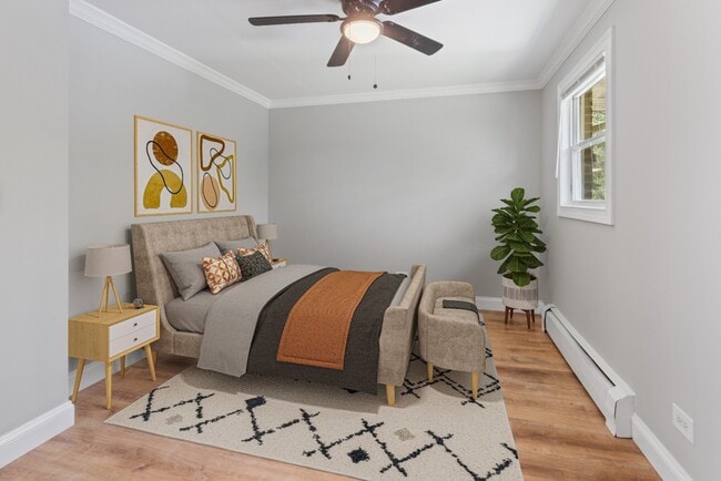 Building Photo - Updated 2 Bed in Lake Bluff | Parking Included | Pet Friendly | Top Schools