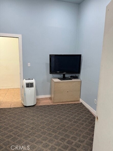 Building Photo - 5618 Venice Blvd.