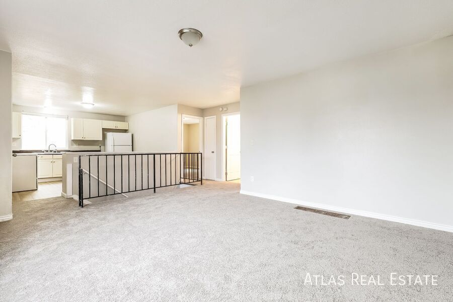 Building Photo - 14782 E Elk Pl