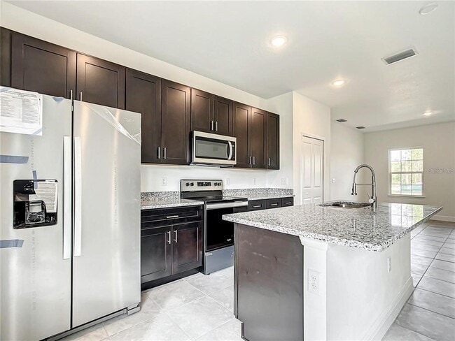 Building Photo - 406 Marion Oaks Trail