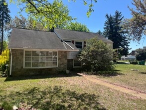 Building Photo - Beautiful 3 bedroom in Manheim Township