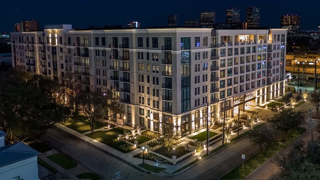 Building Photo - NOVEL River Oaks by Crescent Communities