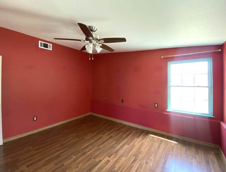 Building Photo - 2776 County Road 3430