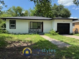Building Photo - 716 Faulkner Ln