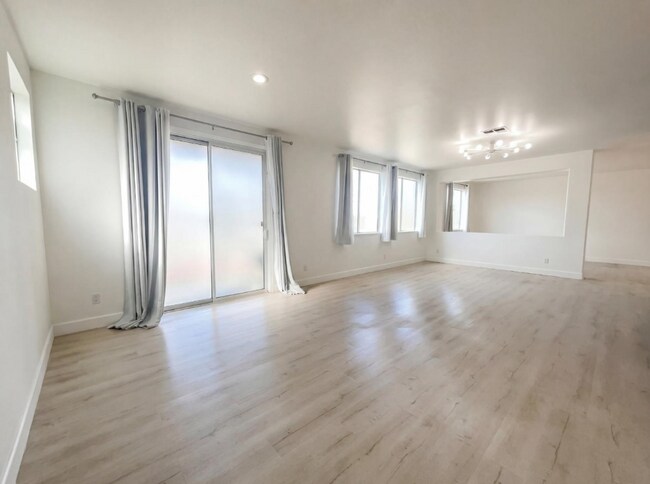 Building Photo - 2724 Bertolani Cir