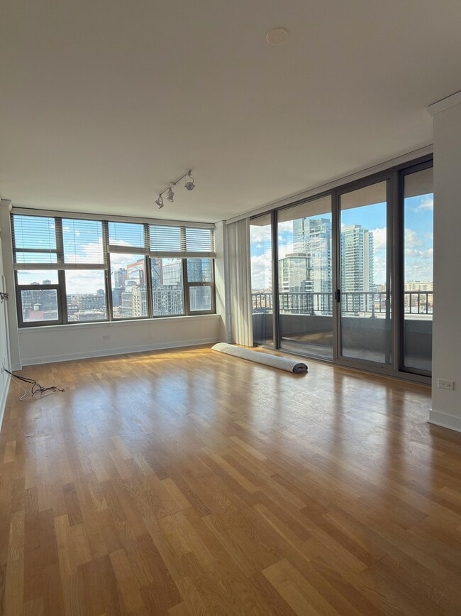 Building Photo - 200 N Jefferson St