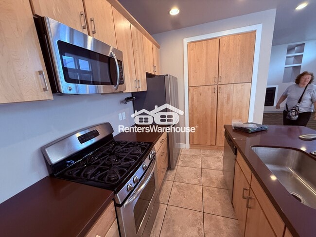 Building Photo - 7535 Vinci Pl
