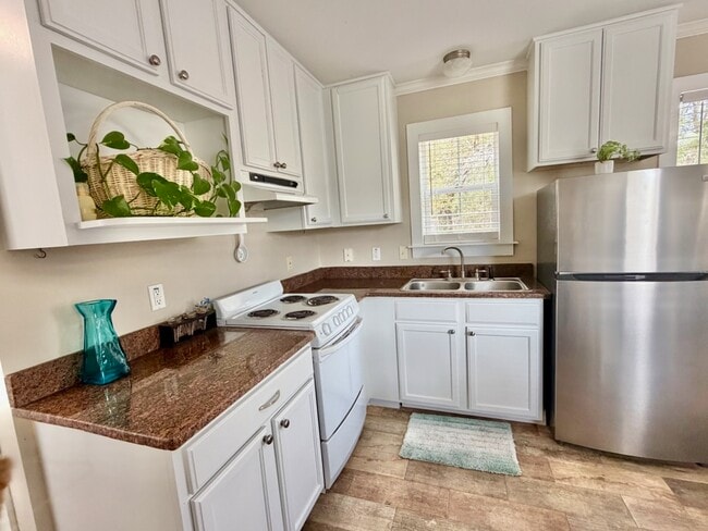 Building Photo - 161 Caswell Branch Rd