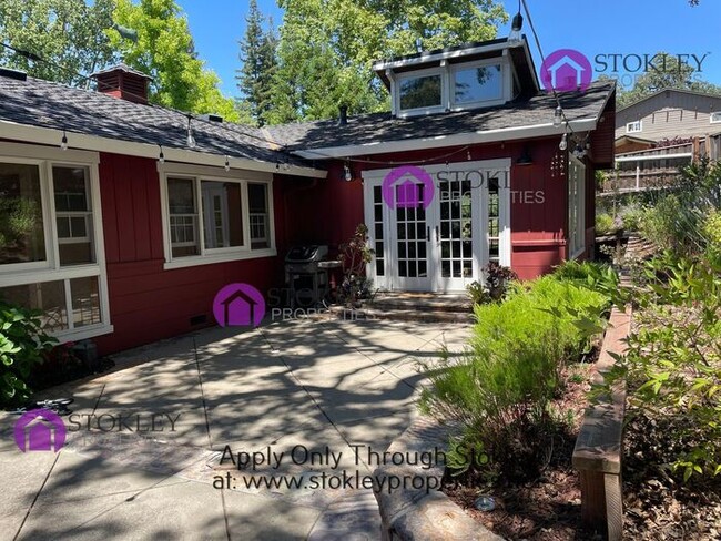 Building Photo - 149 Alegra Ln