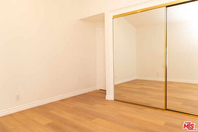 Building Photo - 24316 Burbank Blvd