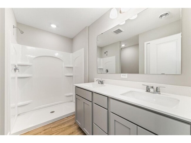 Building Photo - 12709 Ashbury Dr