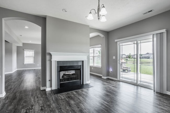 Building Photo - 3317 S Ansley Dr
