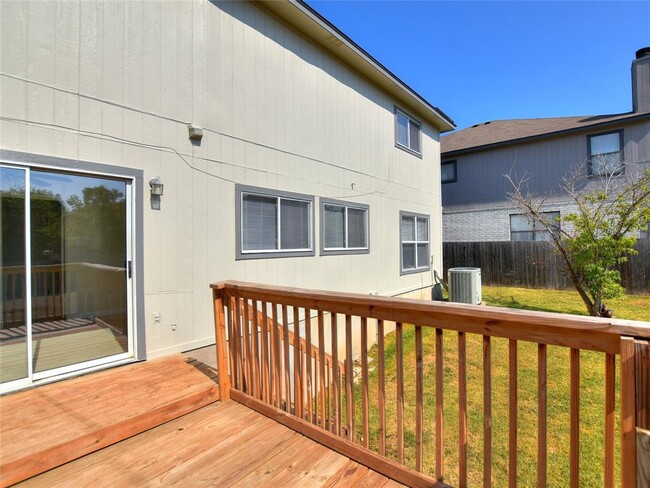 Building Photo - 15357 Oconto Dr